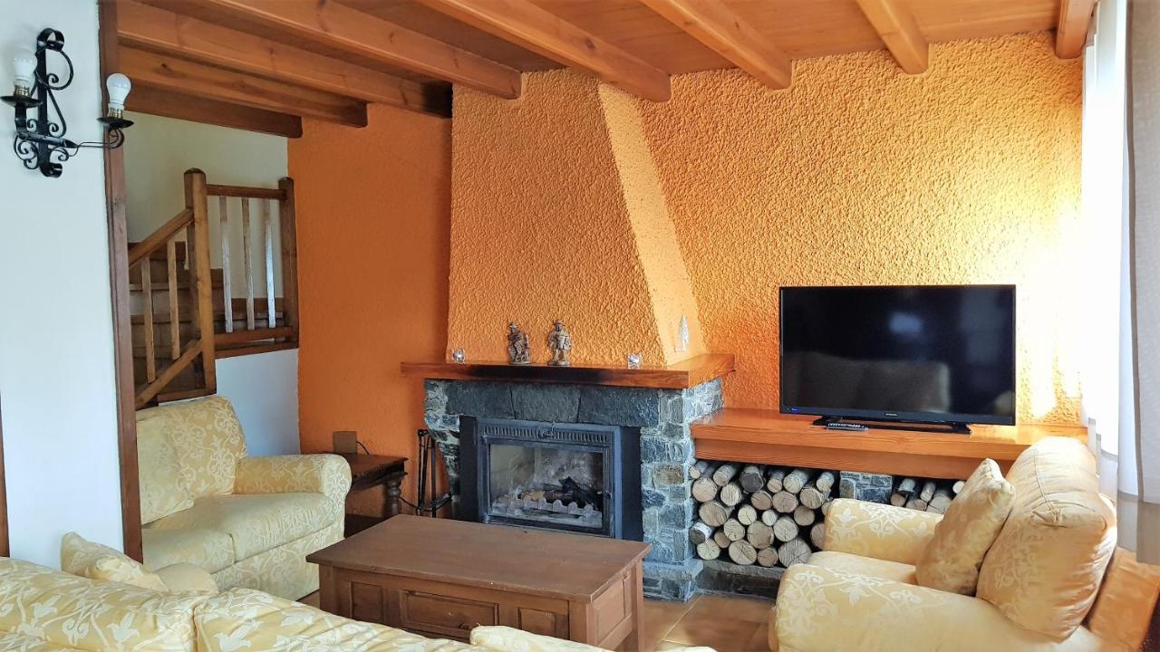 Apartamentos Rurales Les Barnedes Мольо Экстерьер фото