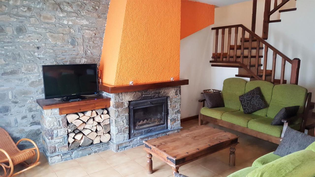 Apartamentos Rurales Les Barnedes Мольо Экстерьер фото